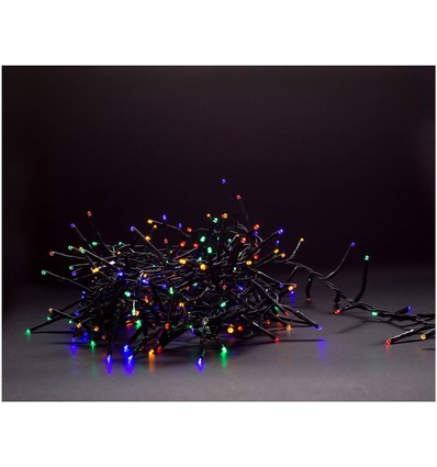 Outlet: 8 m. multicolor cluster LED julelyskæde - 400 LED, memory funktion, IP44 udendørs, 230V